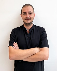 Dentist Emin Özdemir