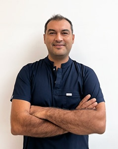 Dentist Dr. Soykan Köklü